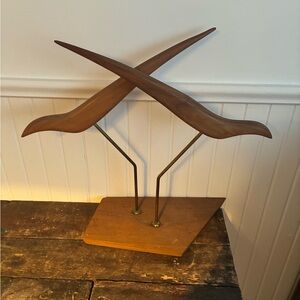 Mid-Century Modern Wooden Bird Sculpture – Brass Stand – 1950s